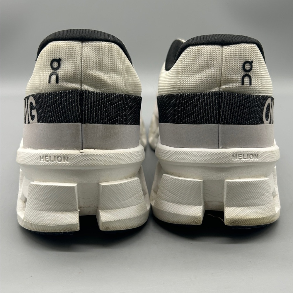 On cloudmonster 2 - image 5